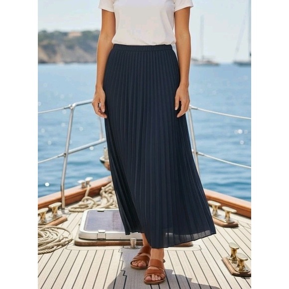 Max Studio Dresses & Skirts - Max Studio London Navy Pleated Long Aline Maxi Skirt Size M Elastic Waist NWT